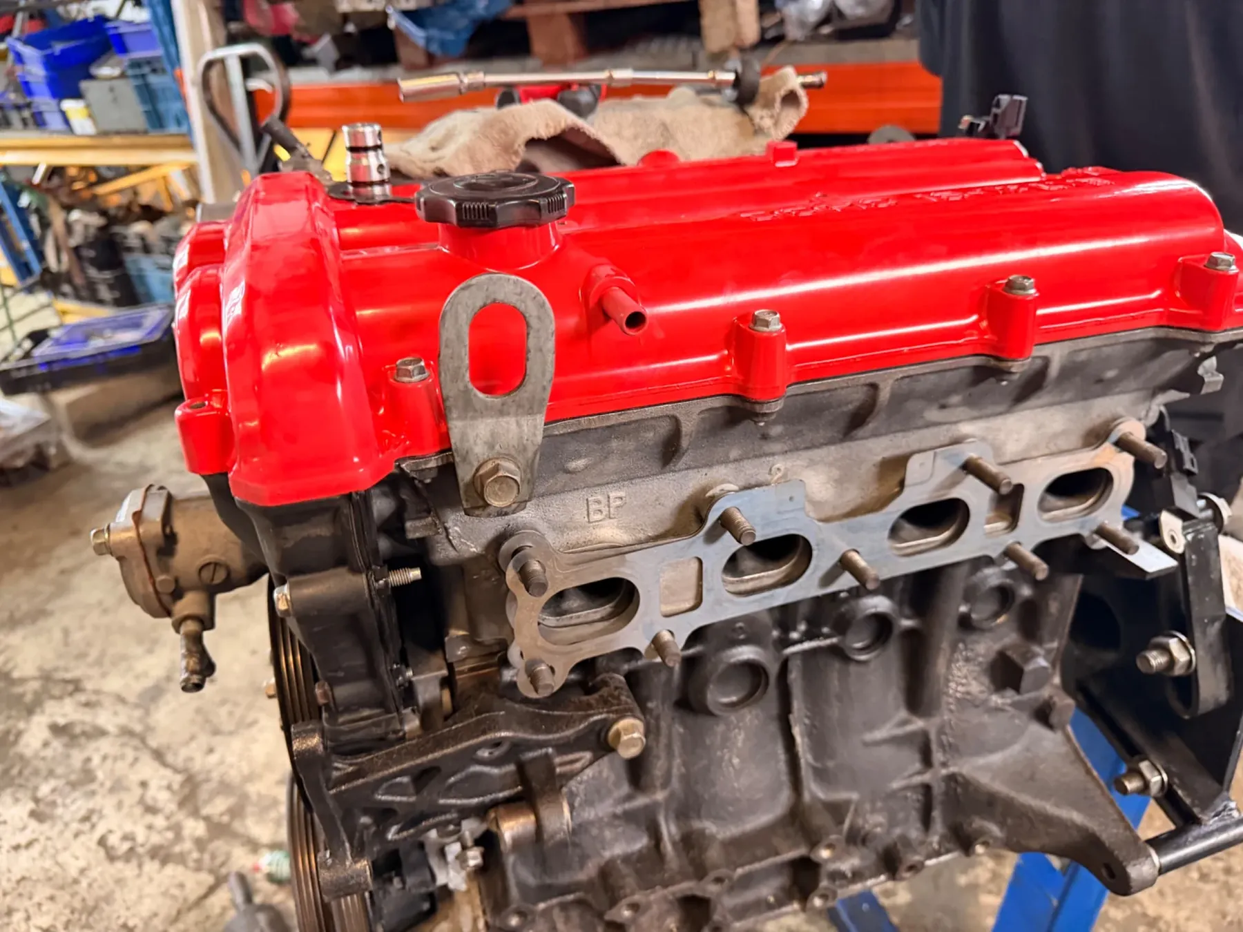 Motor při rozsáhlejší opravě